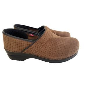 Sanita Brown Suede Clogs Size 41 EU 10 US Slip On Comfort Danish Made